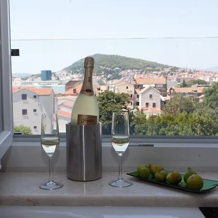 Authentic Luxury Vendégház 4*