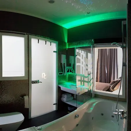 Authentic Luxury 4*