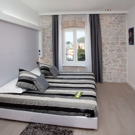Casa de hóspedes Authentic Luxury 4*