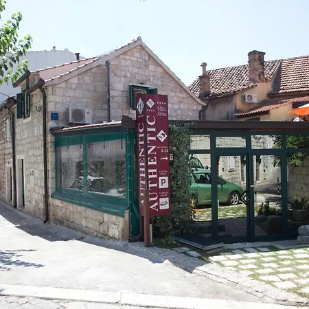 Authentic Luxury Casa de hóspedes 4*