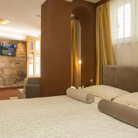 Authentic Luxury 4* Split