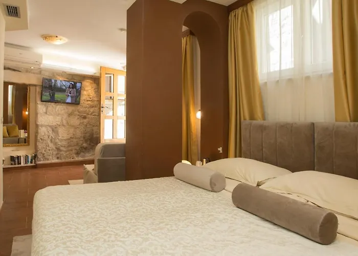 Authentic Luxury 4* Σπλιτ
