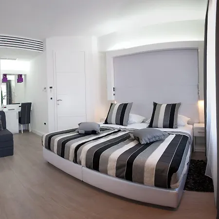 Authentic Luxury 4* Split