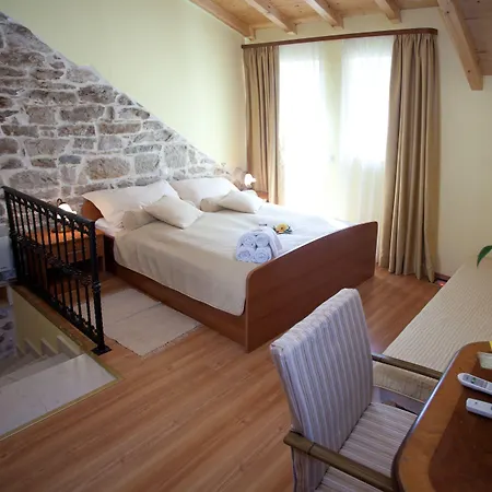 Authentic Luxury Pensionat Split