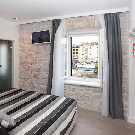 Authentic Luxury 4*