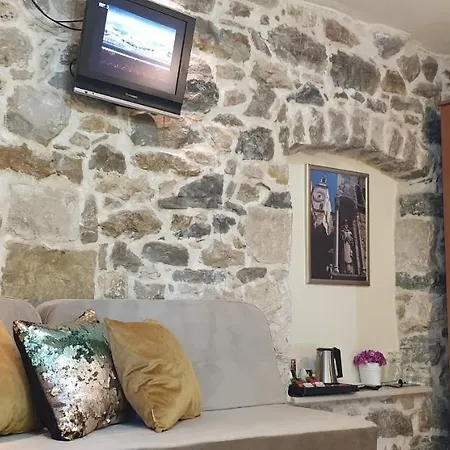 Authentic Luxury 4*