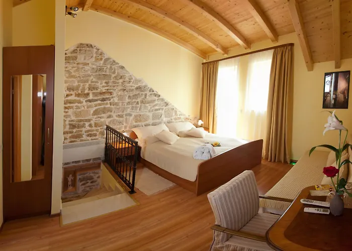 Authentic Luxury 4*