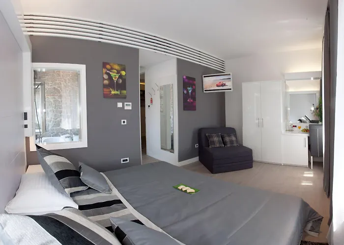 Penzion Authentic Luxury 4*