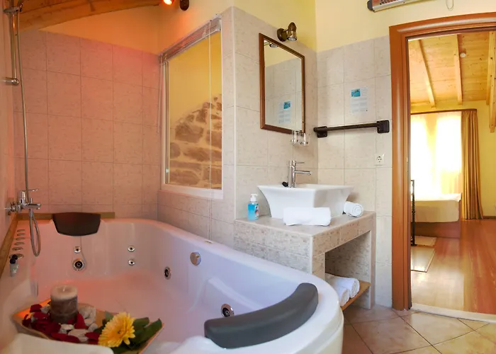 Authentic Luxury 4*