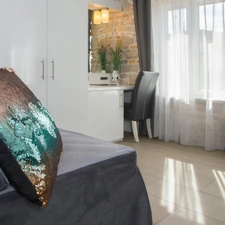 Authentic Luxury 4*