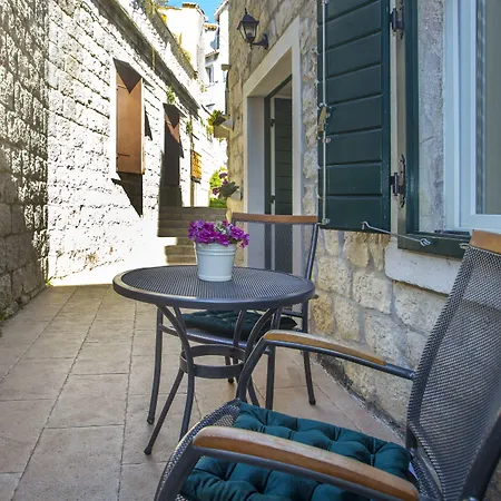 Authentic Luxury Split