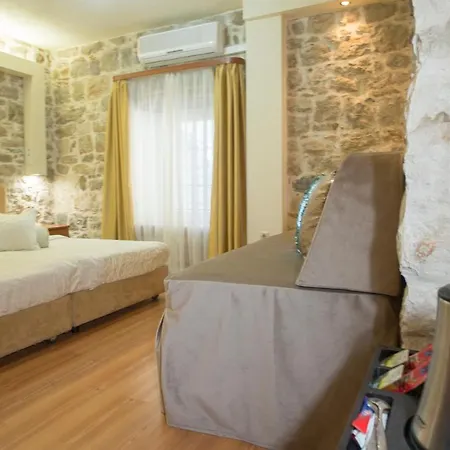 Authentic Luxury 4*